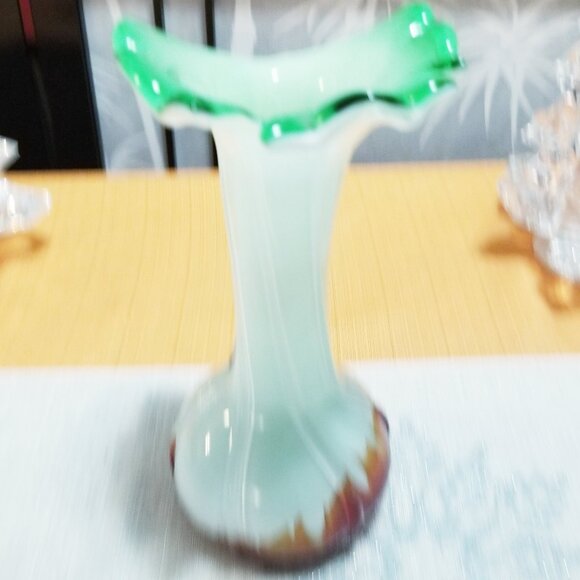 Vintage MCM Jack In The Pulpit Murano Style Green & Cranberry Bud Vase- Like new - Picture 3 of 6
